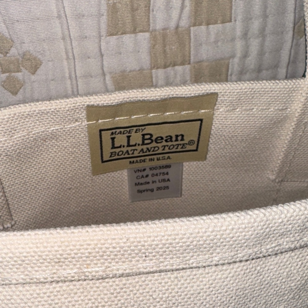 NWOT LL Bean Canvas Boat and Tote - Picture 3 of 5